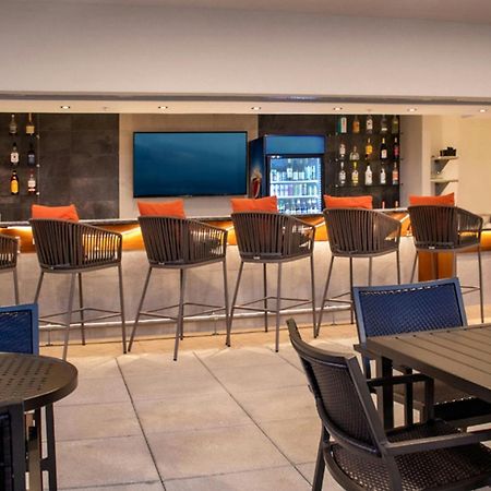 Springhill Suites By Marriott Frederick Exterior photo